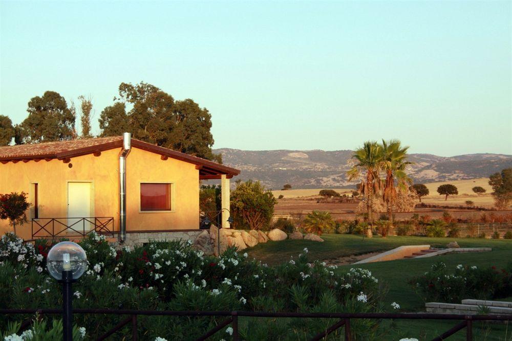 Janas Country Resort Mores Εξωτερικό φωτογραφία